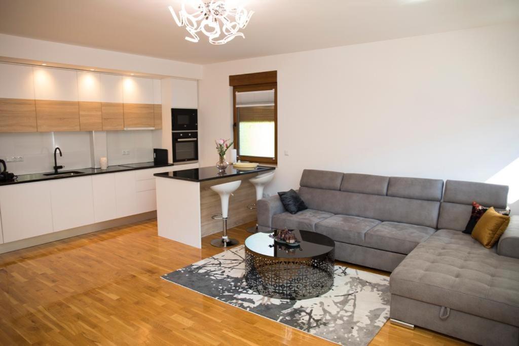 Apartment Divine Mostar Bagian luar foto