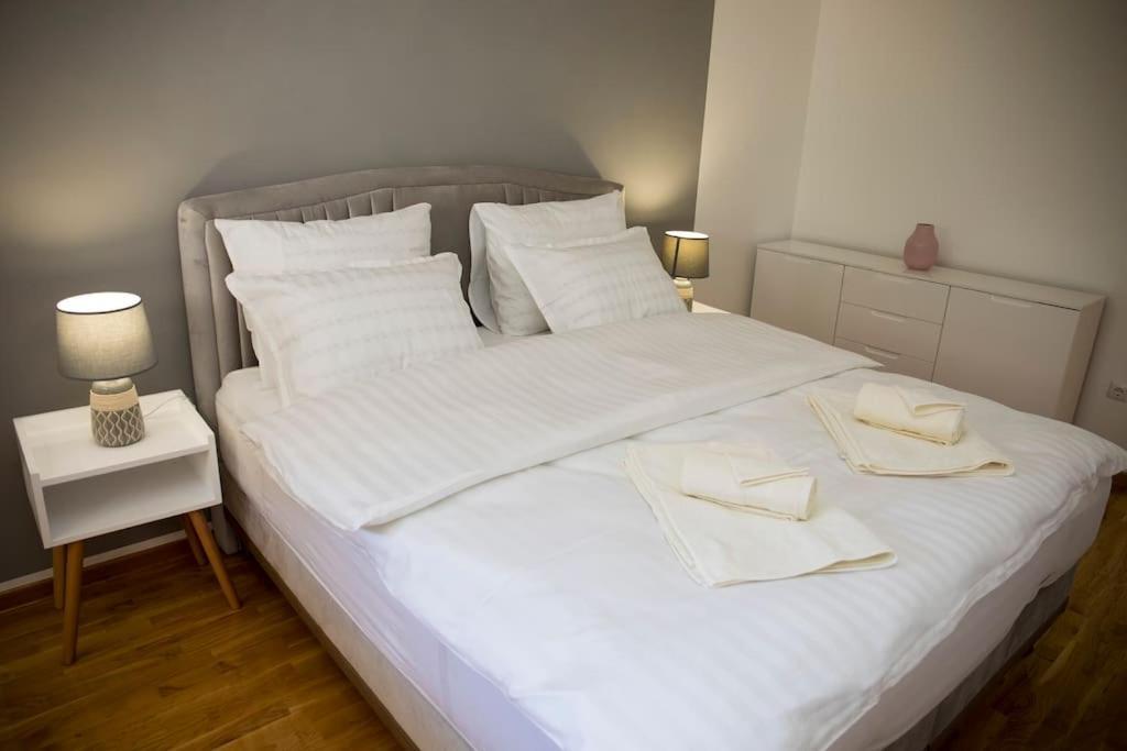 Apartment Divine Mostar Bagian luar foto