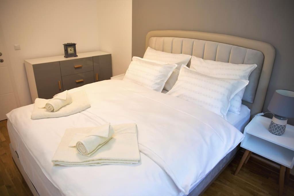 Apartment Divine Mostar Bagian luar foto