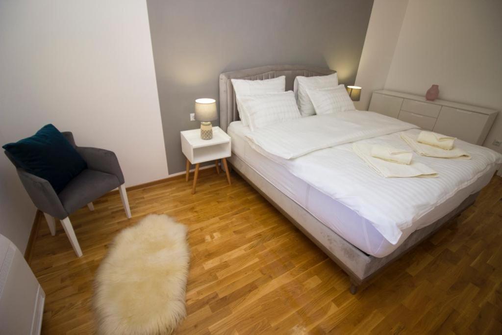 Apartment Divine Mostar Bagian luar foto