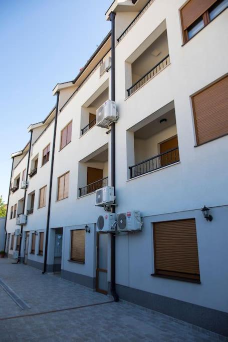 Apartment Divine Mostar Bagian luar foto