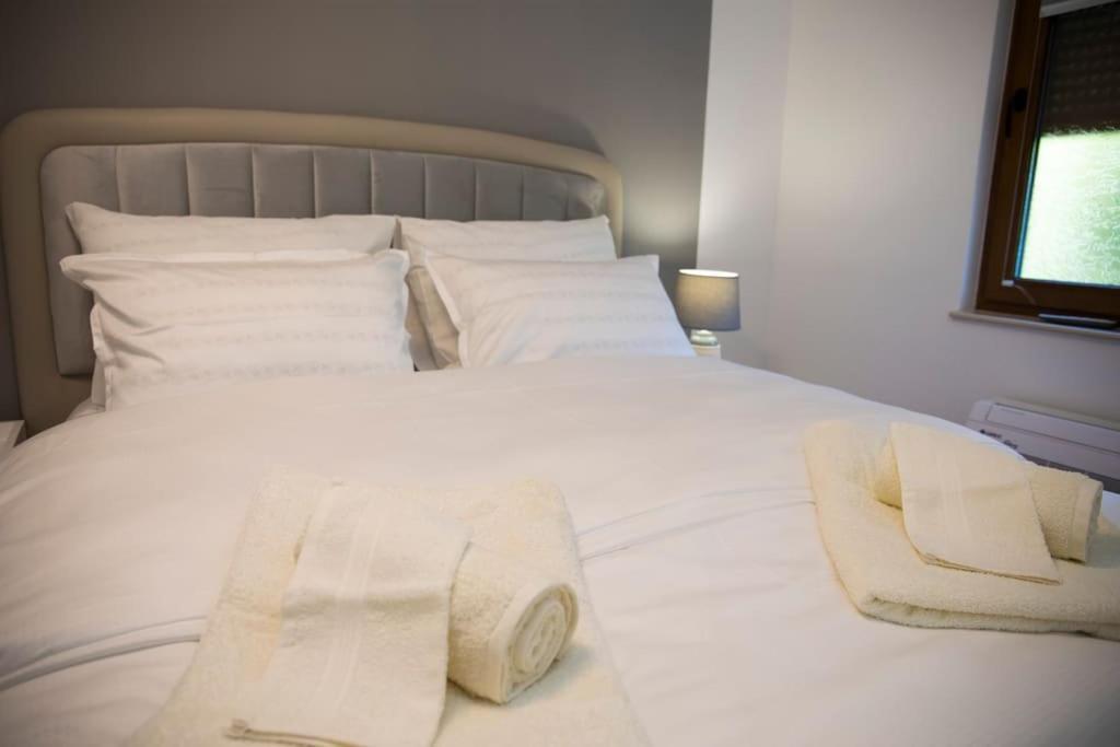 Apartment Divine Mostar Bagian luar foto